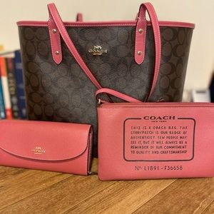 Coach City Reversible Tote Set with wallet-Brown/Pink